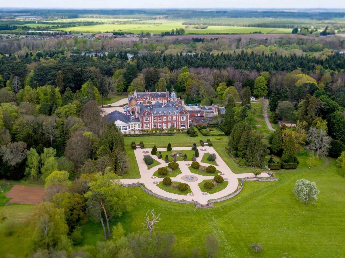 Lynford Hall Hotel Mundford Eksteriør bilde